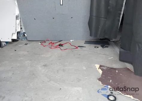 2018 Mercedes-Benz Sprinter 2500 Standard Roof V6 из США, поврежденный, VIN WD3PE7CD2JP643055